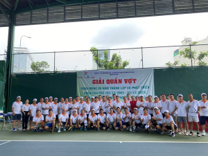 GIẢI TENNIS GÂY QUỸ "VÌ NGƯỜI NGHÈO" CỦA UBND QUẬN