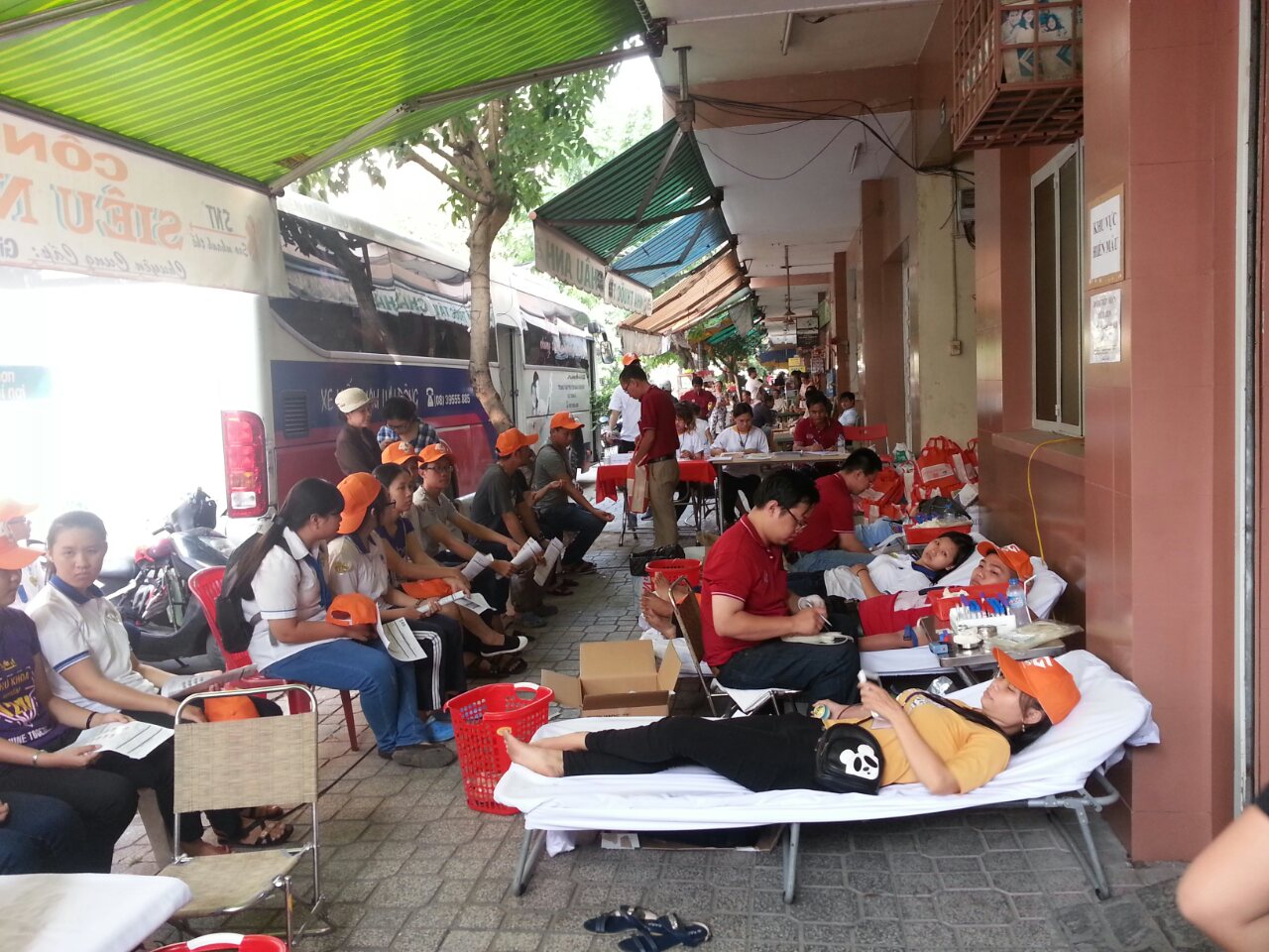 Hội Doanh nghiệp quận Tân Phú đồng hành hiến máu nhân đạo.